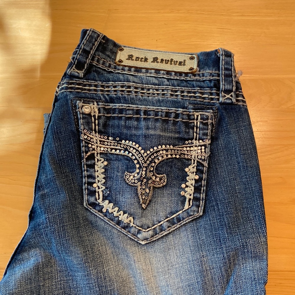 Rock Revival Lynkai Easy Crop sz 29
